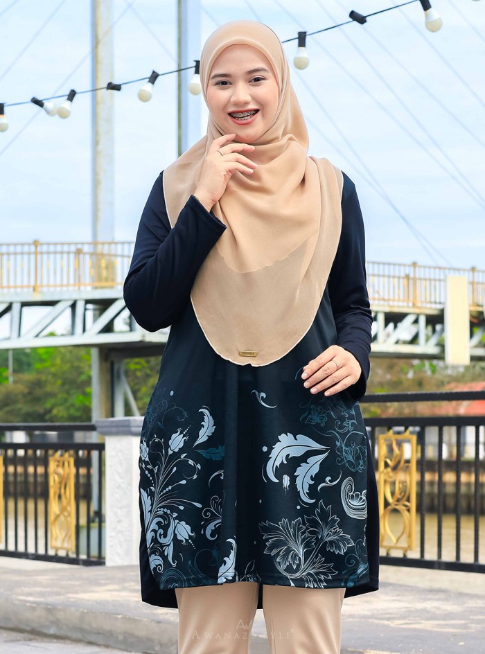 Nuha | Black