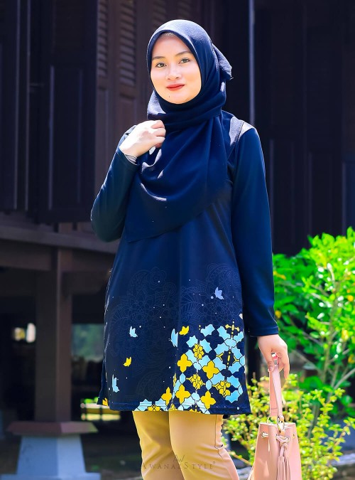 Marsha | Black