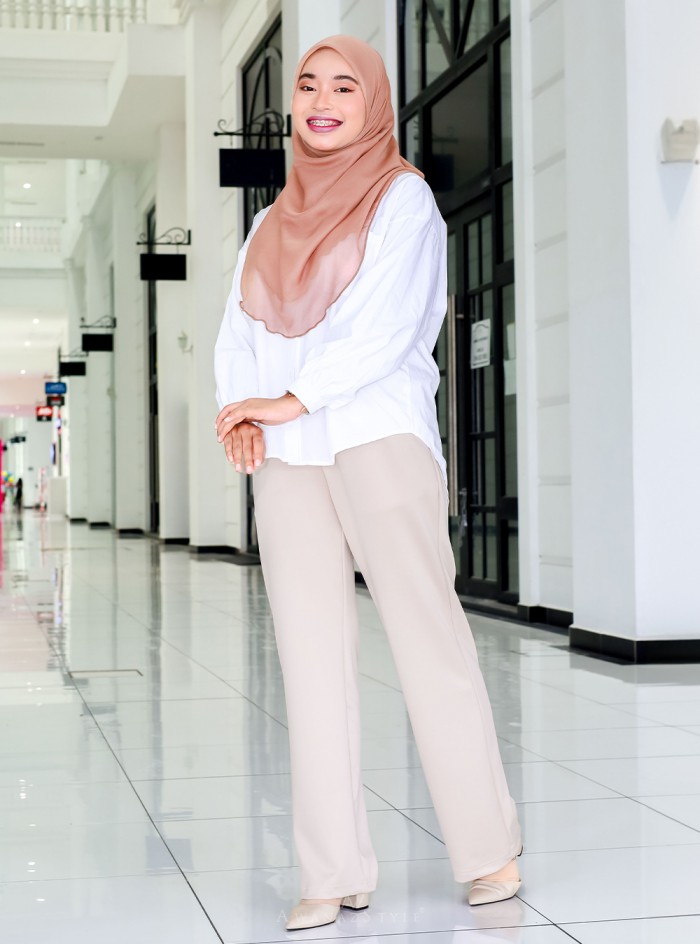 Nea | Nude